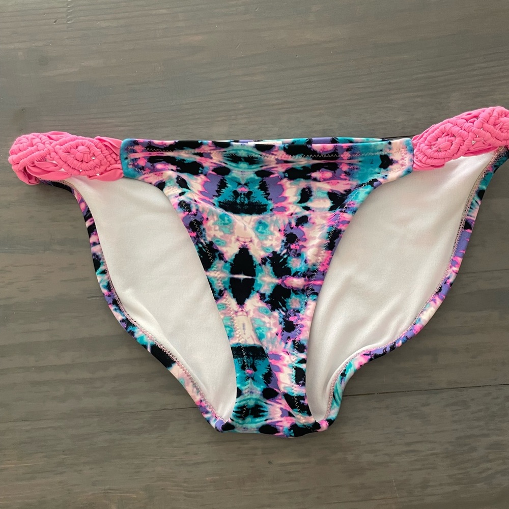 Bikini bottom